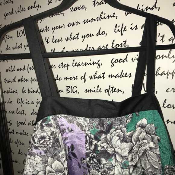 Atsu Printed Maxi Dress - Picture 5 of 12